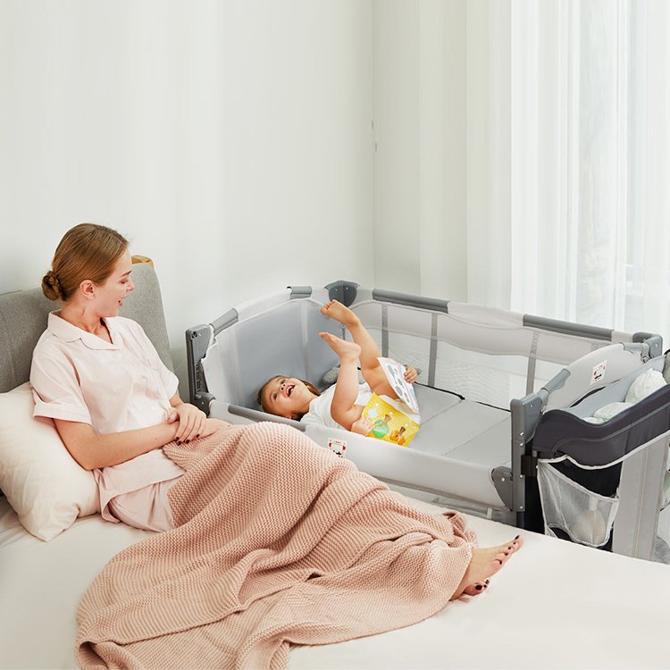 playard with bassinet and changing table